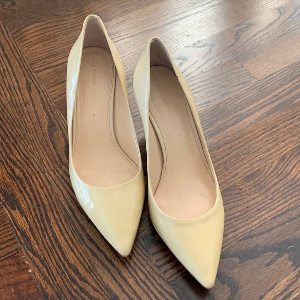 GUC Banana Republic heels